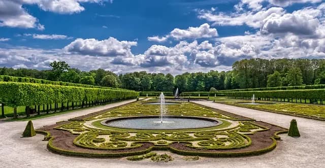 Comment Protéger Vos Plantes des Nuisibles : 10 Astuces Efficaces